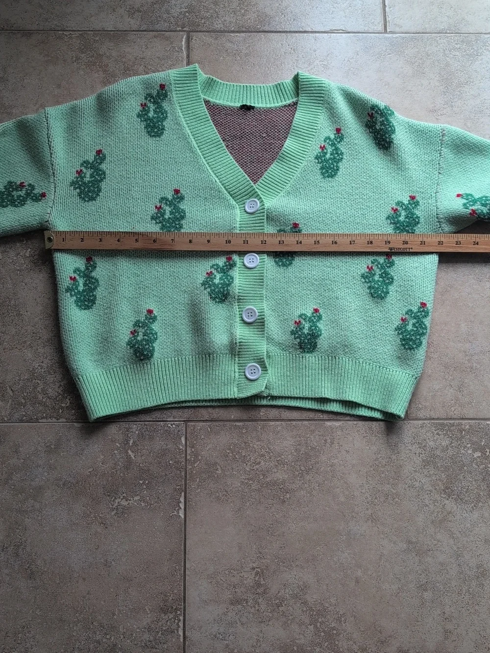 Green cactus cardigan - Picture 9 of 12